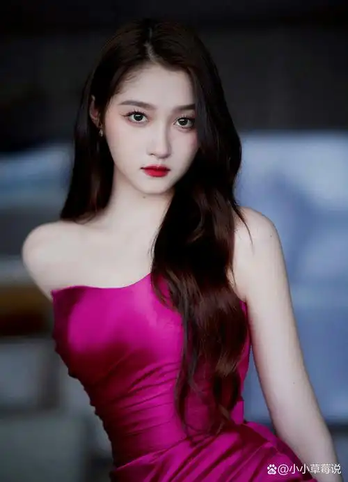 李小花饰王美丽